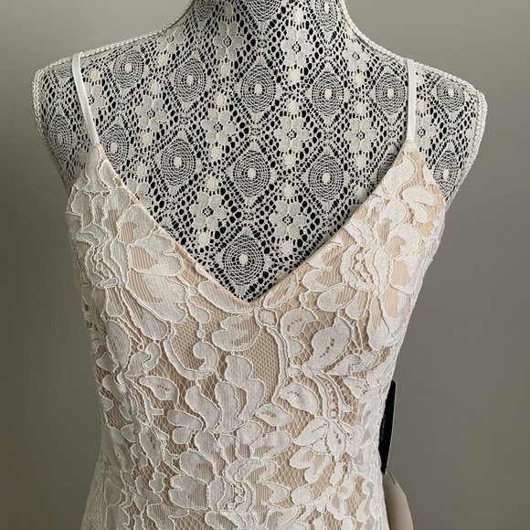 SOLD-LULUS || “Flynn” Lace max dress NWT - Picture 10 of 12